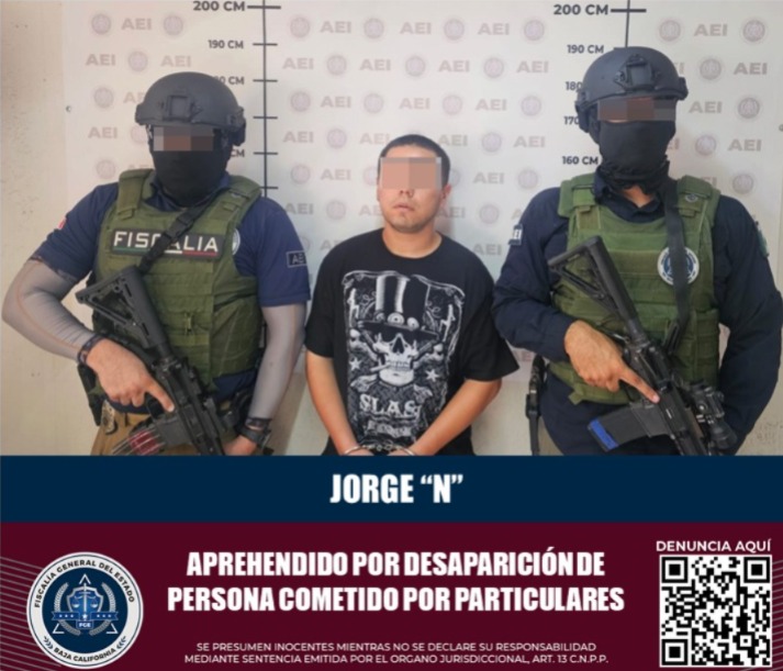 Lo señala la Fiscalía del Estado de BC como el presunto autor de la desaparición de una mujer; los capturan en Culiacán, donde estaba escondido