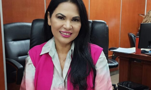 DIPUTADA ALEJANDRINA CORRAL PROPONE REFORMA PARA ELIMINAR REELECCIÓN