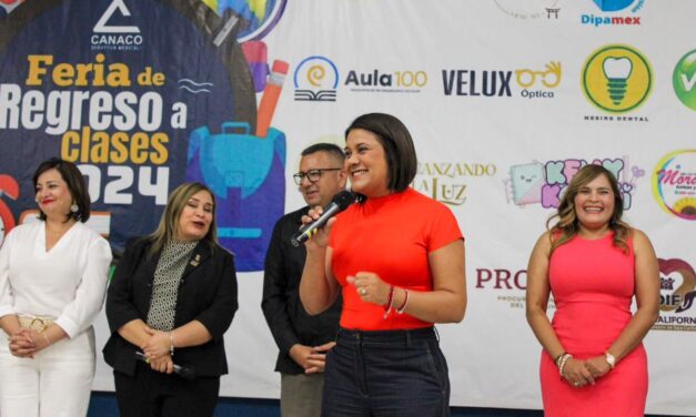 Participa Mónica Vargas en Feria de Regreso a clases de Canaco Mexicali
