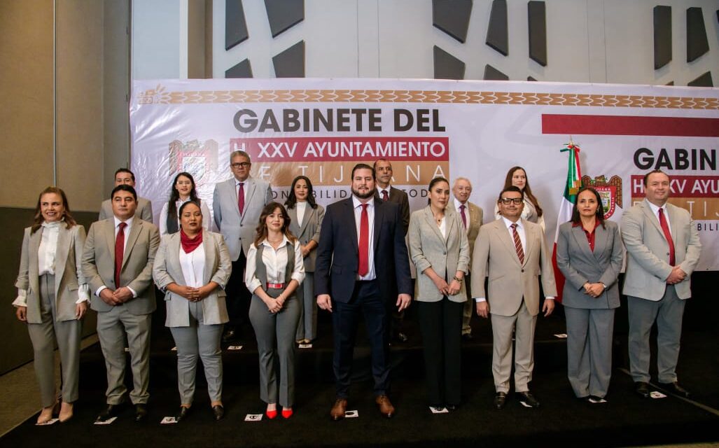Presenta Ismael Burgueño Ruiz al Gabinete del XXV Ayuntamiento de Tijuana