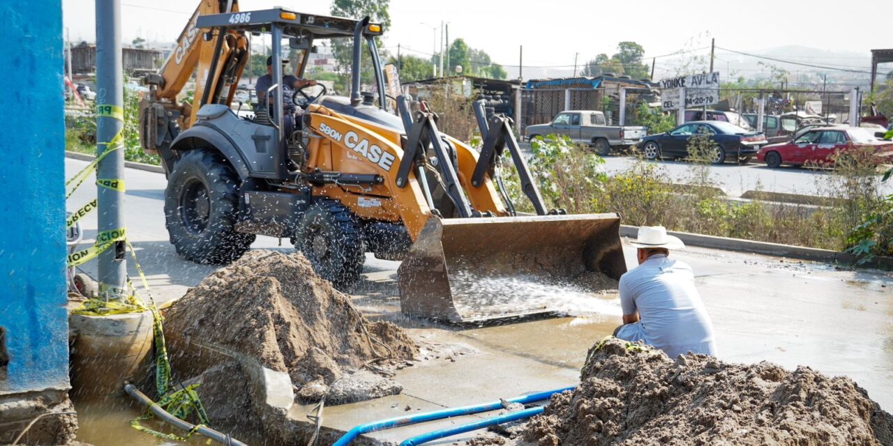 TRABAJA CESPE EN REPOSICIÓN DE TUBERÍA OBSTACULIZADA POR UNA CONSTRUCCIÓN