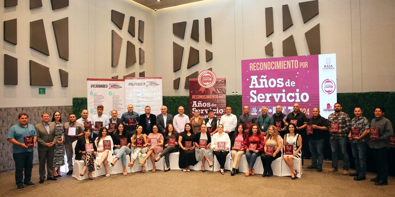 RECONOCE CESPT A SUS COLABORADORES POR AÑOS DE DEDICACIÓN AL ORGANISMO