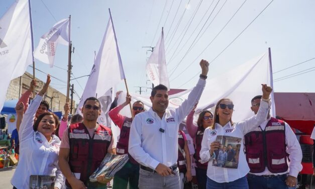 Informa Armando Ayala a las comunidades avances de las reformas constitucionales