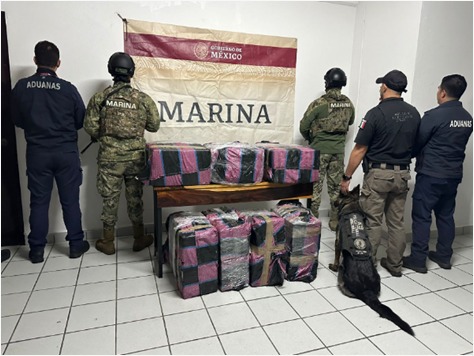 Encuentra la Marina 300 paquetes con Cocaína en contenedor