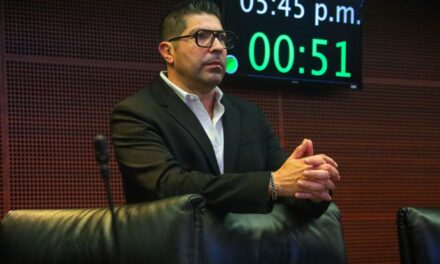 Busca Armando Ayala eliminar impuesto a turistas en Puertos