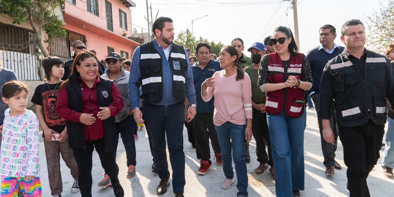 DA PRESIDENTE MUNICIPAL ISMAEL BURGUEÑO CONTINUIDAD A OBRA DE PAVIMENTACIÓN EN LA COLONIA RINCÓN DORADO