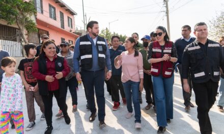 DA PRESIDENTE MUNICIPAL ISMAEL BURGUEÑO CONTINUIDAD A OBRA DE PAVIMENTACIÓN EN LA COLONIA RINCÓN DORADO