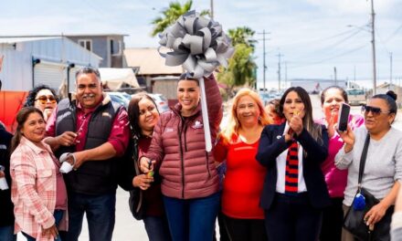 Entregan Marina del Pilar y Claudia Agatón obras de pavimentación en Maneadero