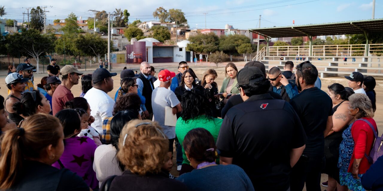 Promete Claudia Agatón impulsar Centros de Iniciación Deportiva en la unidad Vida Digna