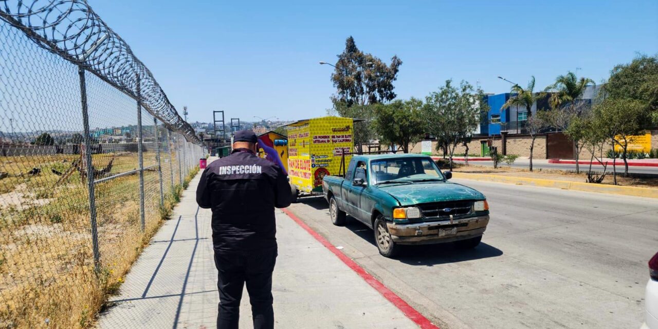 Reubica Gobierno Municipal a comercios ambulantes en la Tercera Etapa del Río; Tras varias denuncias de vecinos