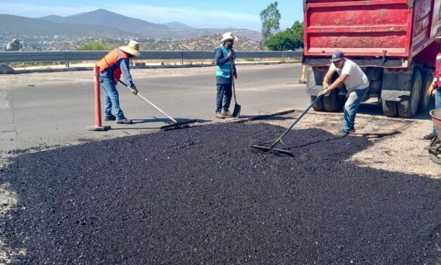GOBIERNO DE TECATE INICIA TRABAJOS DE BACHEO EN SANTA ANITA