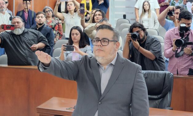 APRUEBA CONGRESO NOMBRAMIENTO DE TITULAR DE COMUNICACIÓN SOCIAL; ENTRA LEMUS LÓPEZ