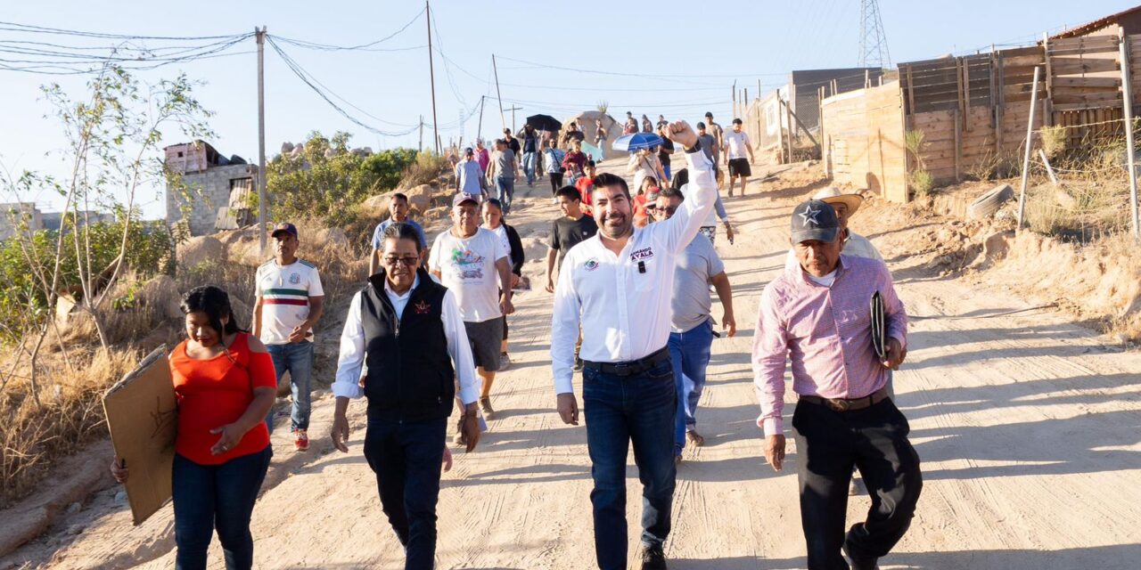 Gestiona Armando Ayala servicios para colonias de Tijuana