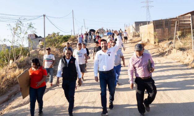 Gestiona Armando Ayala servicios para colonias de Tijuana