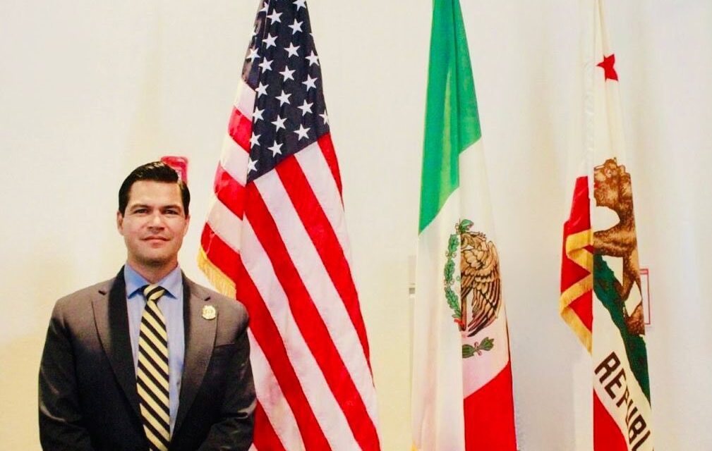 PARTICIPA DIPUTADO HUMBERTO VALLE EN FORO DE OPORTUNIDADES UNIVERSITARIAS EN SAN DIEGO