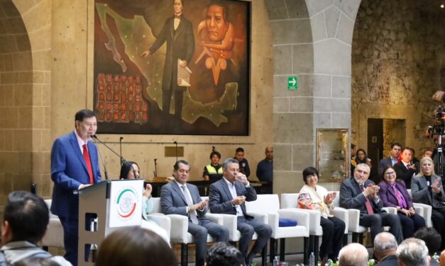 Reconoce Armando Ayala trabajo de Gerardo Fernández Noroña como presidente de la Mesa Directiva del Senado