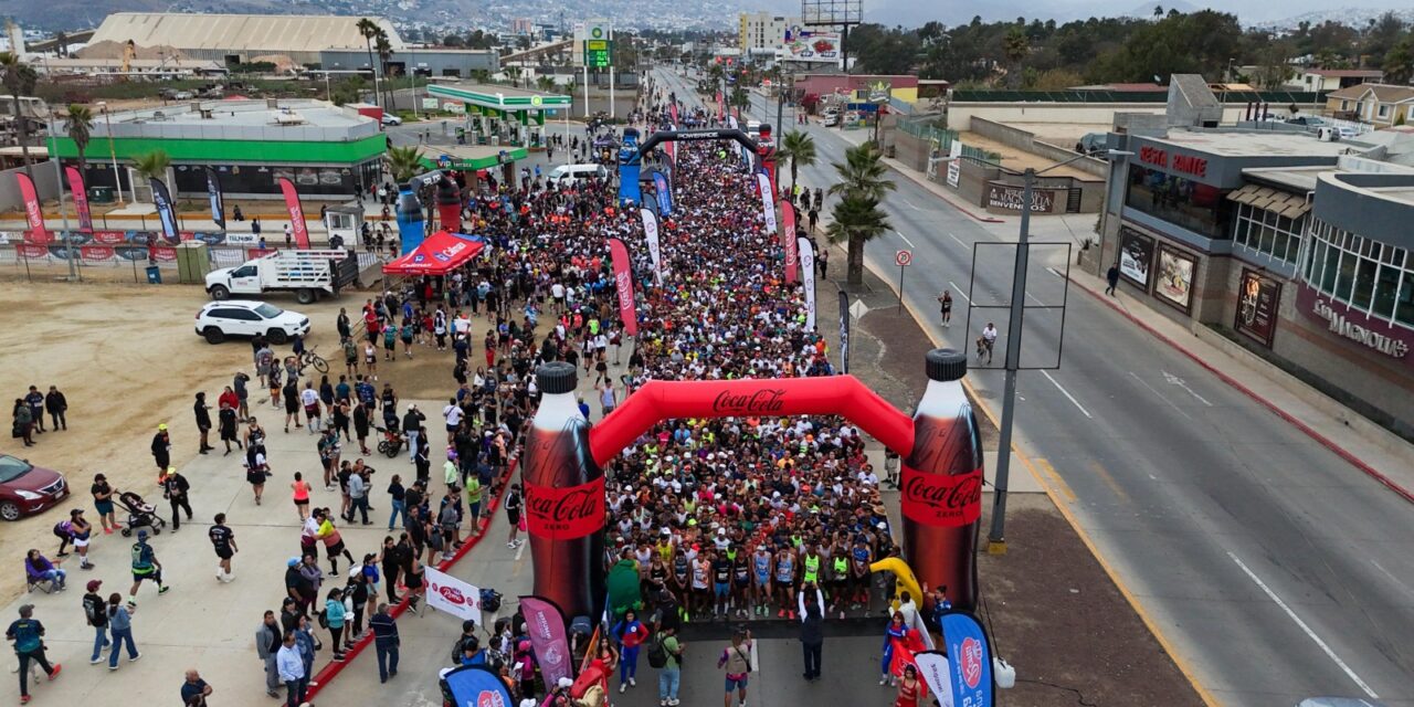 Éxito el XXII Medio Maratón Internacional Powerade Ensenada 2025