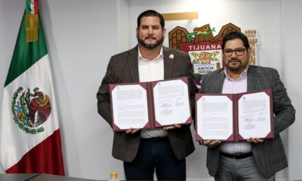 Firma XXV Ayuntamiento de Tijuana convenio de colaboración con casa de empeño First Cash