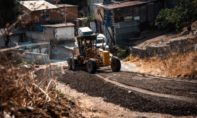Beneficia Gobierno Municipal a delegaciones San Antonio de los Buenos y Centro con programa Tijuana: Ciudad Limpia