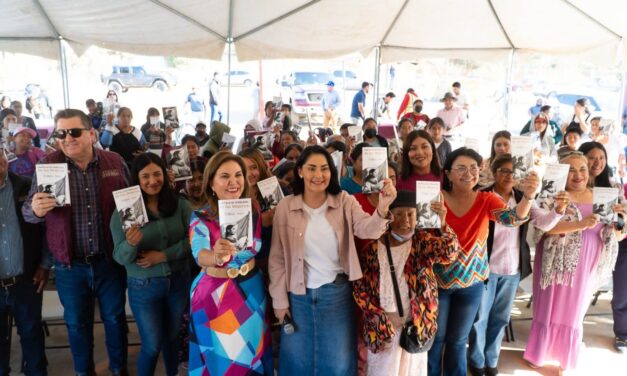 GOBIERNO DE SAN QUINTÍN HACE ENTREGA DE CARTILLA DE DERECHO A LAS MUJERES