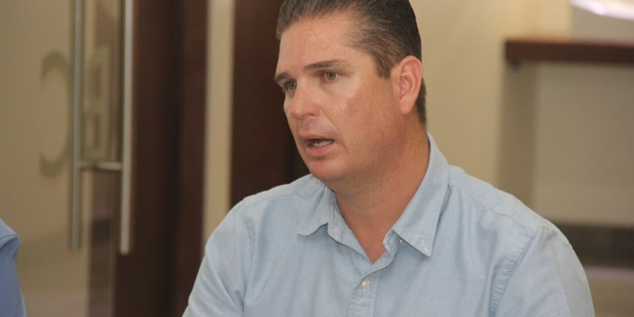 Prohíben 35 plaguicidas sin impacto en exportación: Walberto Solorio Meza