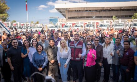 Encabeza Ismael Burgueño banderazo de arranque de 129 camiones recolectores de basura para Tijuana