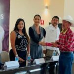 Participa Diputada Federal Claudia Moreno en entrega de más de 500 títulos agrarios
