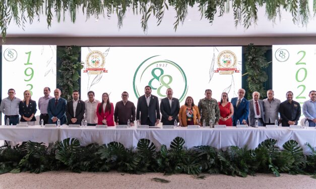 Participa Ismael Burgueño en la Asamblea Solemne por el 88 Aniversario del Sindicato de Burócratas
