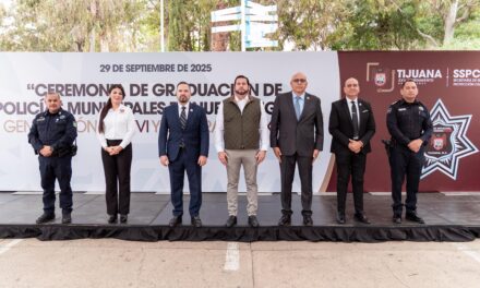 Toma protesta Ismael Burgueño a 53 nuevos elementos que se integran a la Policía Municipal de Tijuana