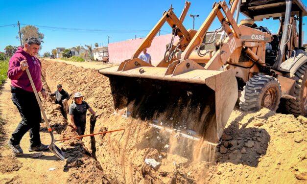 INSTALA CESPE RED DE AGUA POTABLE EN LAS COLONIAS GÓMEZ MORÍN Y CENTRO ARTESANAL
