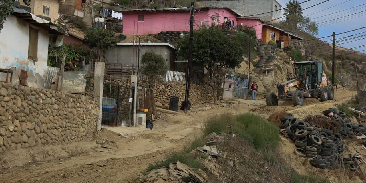 Retira Gobierno Municipal 27 toneladas de basura pesada de colonias de las delegaciones San Antonio de los Buenos, Playas de Tijuana y Zona Centro