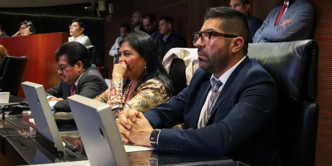 Celebra Armando Ayala aprobación del Paquete Económico 2026