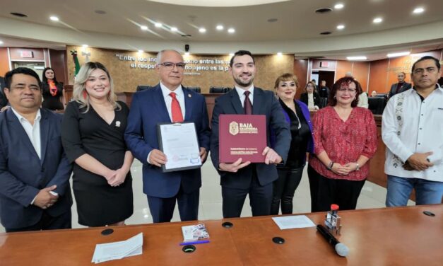 RECIBE CONGRESO DEL ESTADO DE BAJA CALIFORNIA CUARTO INFORME DE GOBIERNO