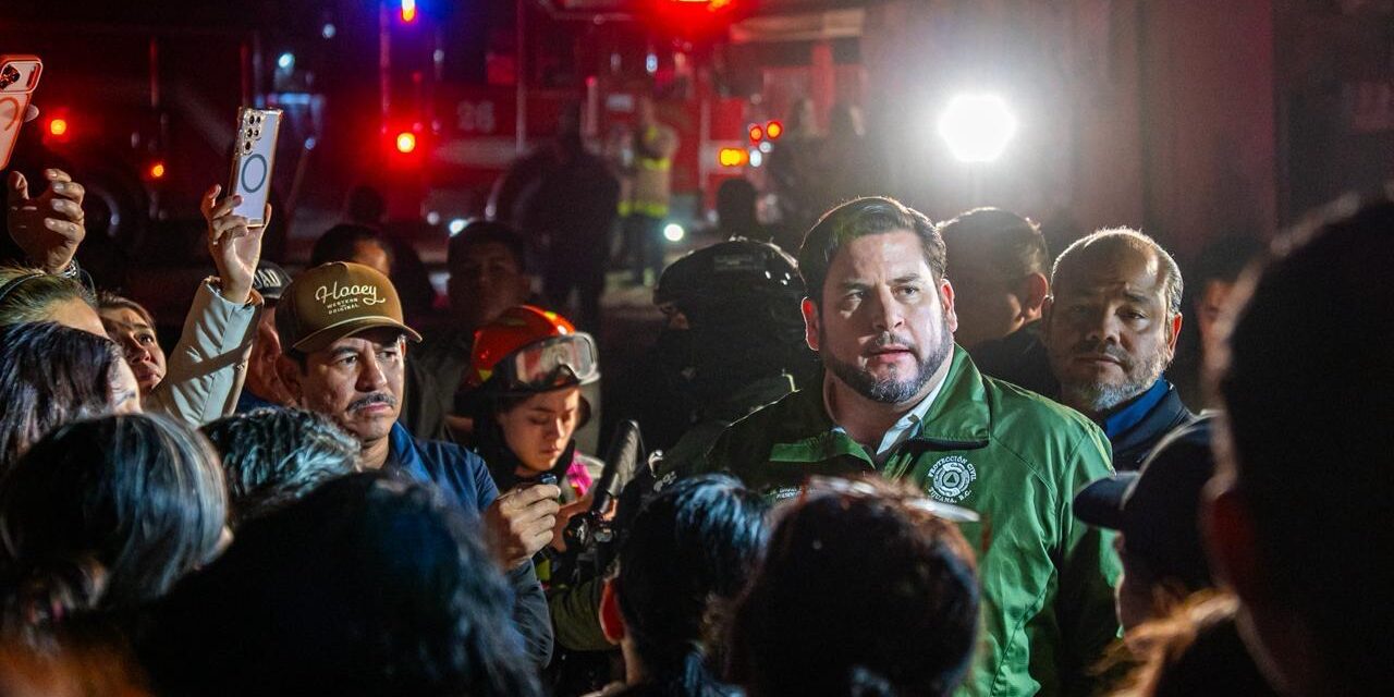 Atiende Ismael Burgueño a familias afectadas por incendio en Rancho Las Flores