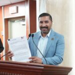 BUSCAN DESDE EL CONGRESO DEL ESTADO RESTRINGIR EL USO DE CELULARES EN ESCUELAS DE BC