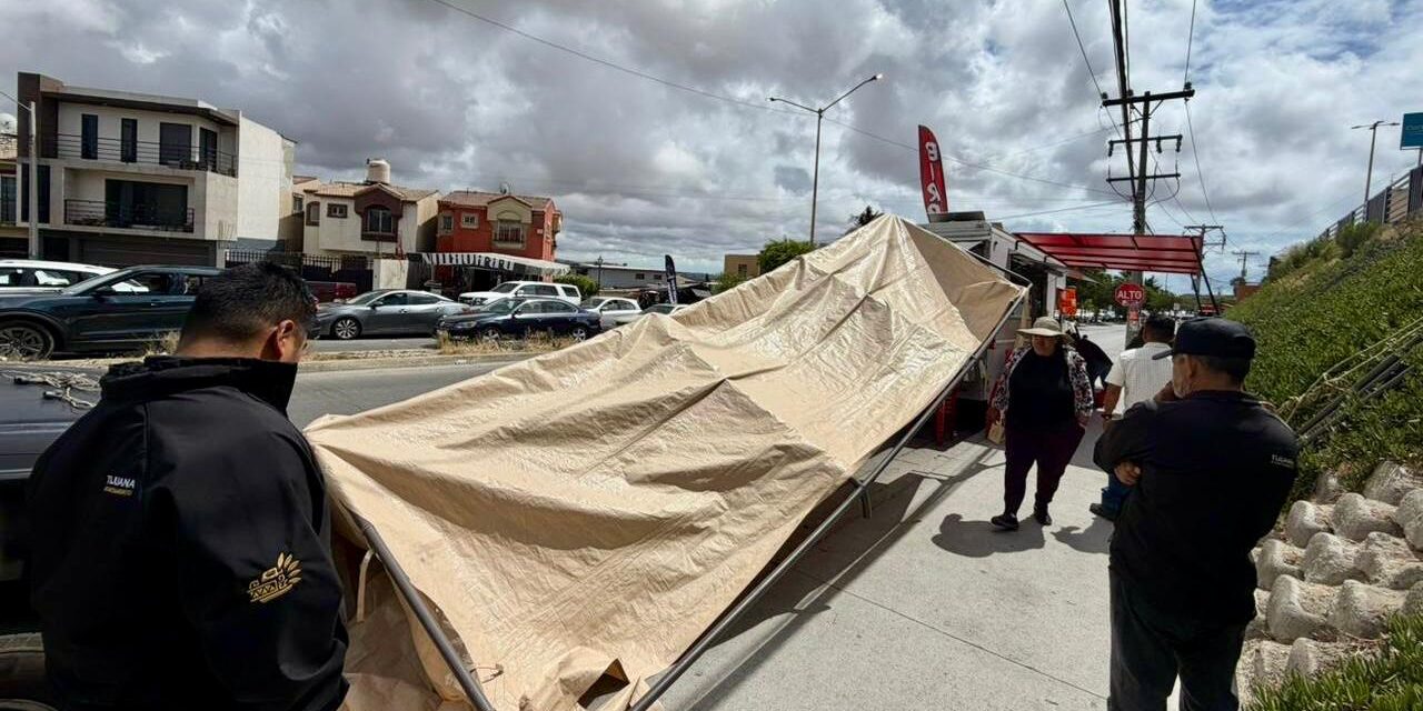Refuerza Gobierno de Tijuana operativo de ordenamiento del comercio en Santa Fe