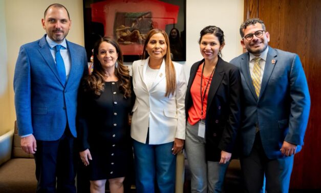 Claudia Agatón construye alianzas con sectores esenciales de Los Ángeles, California