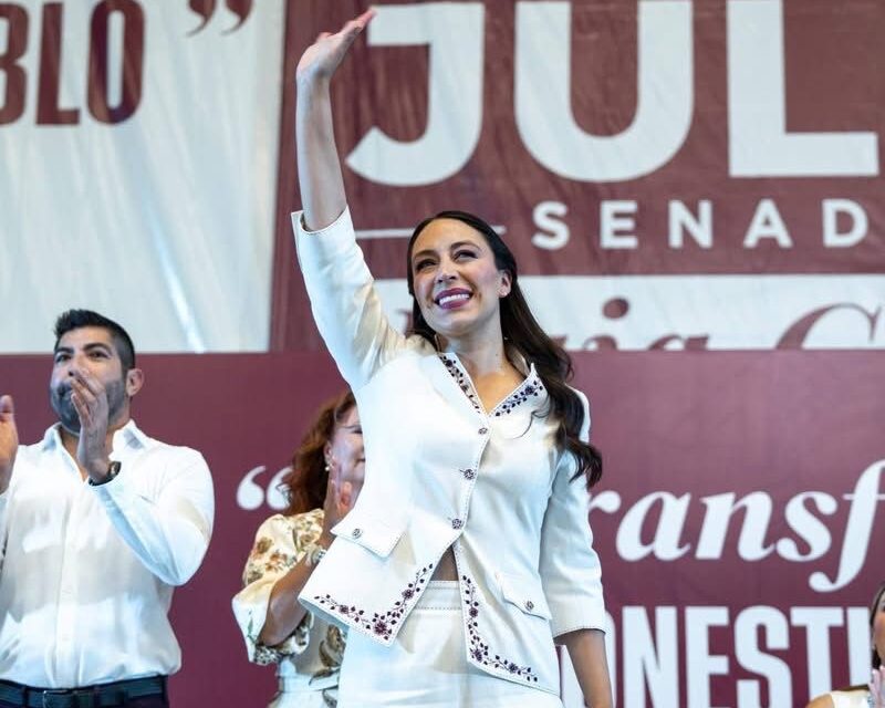 ABARROTA JULIETA RAMÍREZ EL AUDITORIO DEL ESTADO EN SU SEGUNDO INFORME LEGISLATIVO