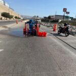 AUTORIDADES DE TIJUANA CONTROLAN DERRAME DE ÁCIDO EN EL BULEVAR 2000