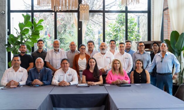 JULIETA RAMÍREZ DIALOGA CON EL SECTOR DE LA CONSTRUCCIÓN EN ENSENADA