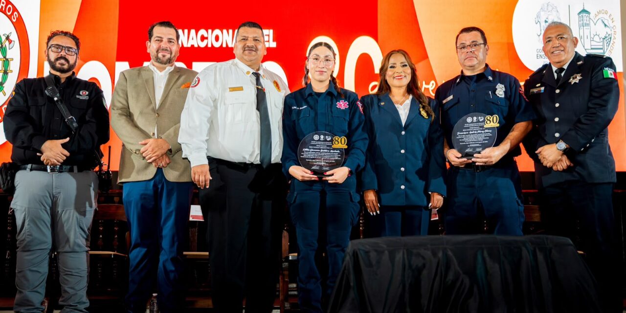 Claudia Agatón reconoce la vocación, calidad humana y compromiso de 274 bomberos ensenadenses