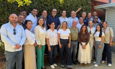 PANISTAS DE BC VISITAN A ERNESTO RUFFO EN ENSENADA